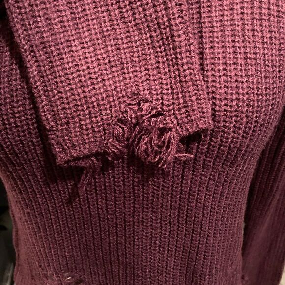 NWT Distressed Cropped Sweater  - Picture 4 of 9